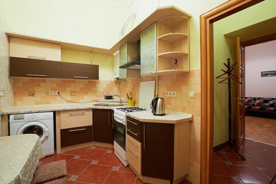 Apartment On Teatralna 7 リヴィウ エクステリア 写真